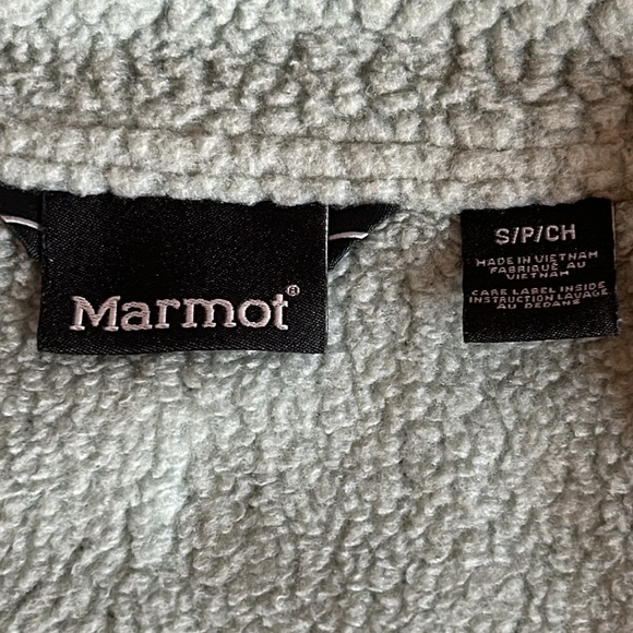 Marmot Wiley Vest in Sea fog- Nightshade Color  Women’s Size Smalll - Picture 8 of 14